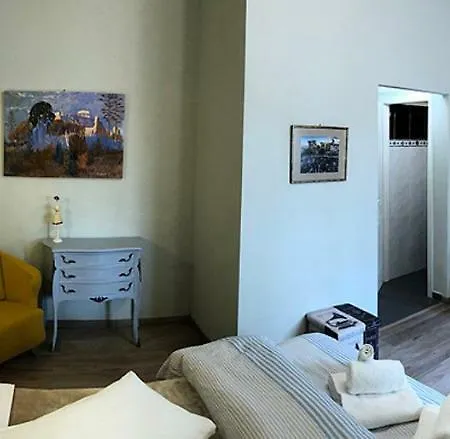 Aparthotel City *