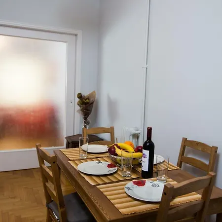 公寓 Christina's Flat *
