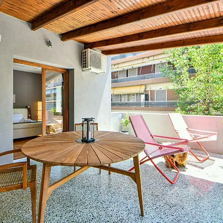 Apartment Flowers Of Athens, Boutique With 6-apartments In Central