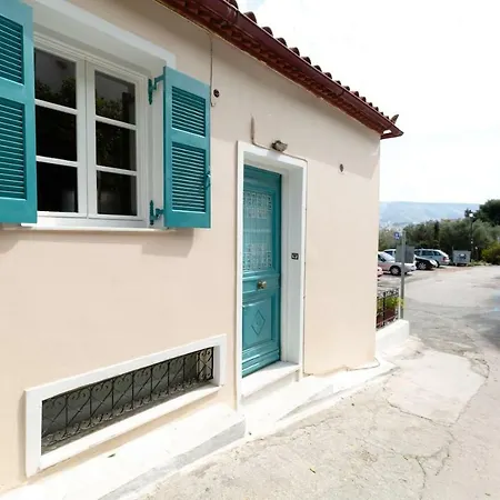 Apartment In The Shadow Of Acropolis *