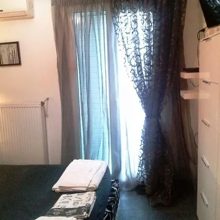 Greek Hospitality 2