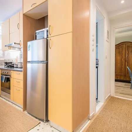 Apartment Splash Of Glam Ii 10 Steps From Acropolis *