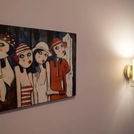 The House Of Lavender Apartment *