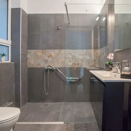 Apartment Ideally Located Flat ★ Close To Everything