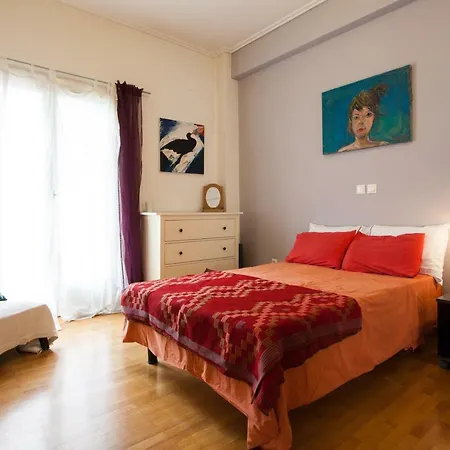 2 Bedroom Artist's - So Apartment