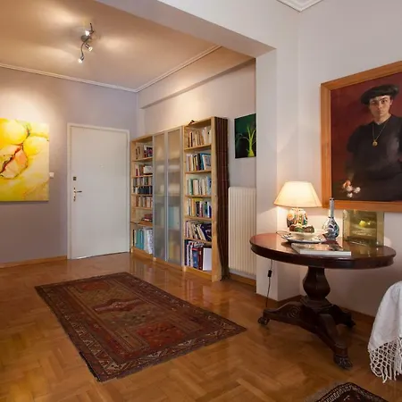 2 Bedroom Artist's - So *