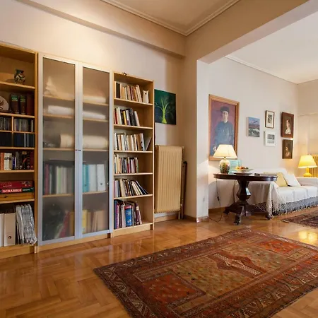 2 Bedroom Artist's - So Apartment *