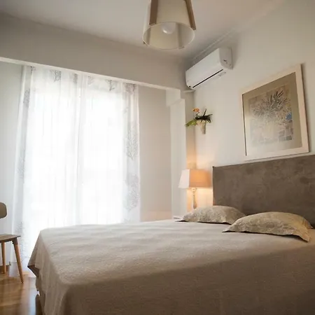 Elegant 2 Bedroom Under Acropolis Lägenhet Aten