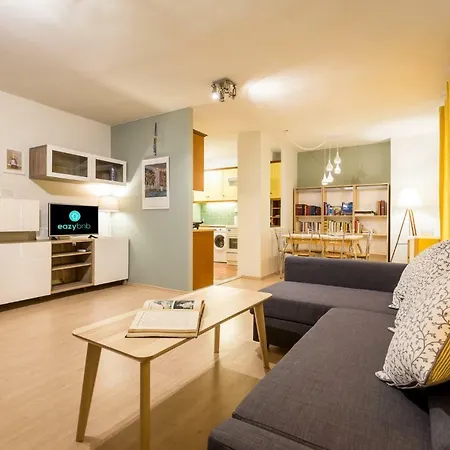 Downtown Urban Flat For 4 People In Plaka * Aten