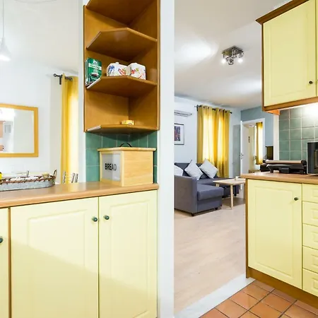 Downtown Urban Flat For 4 People In Plaka Appartement *