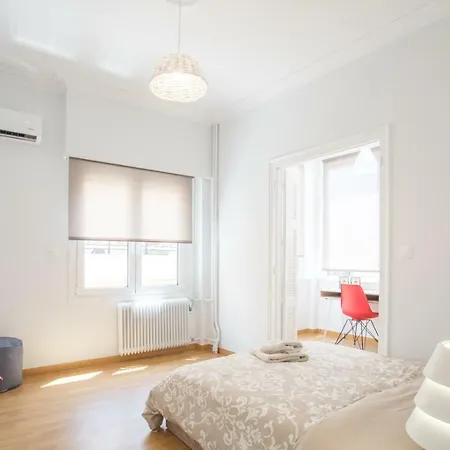 Ideally Located Flat ★ Close To Everything Apartment
