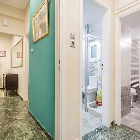 3 Bedrooms Under Acropolis Apartment Athens