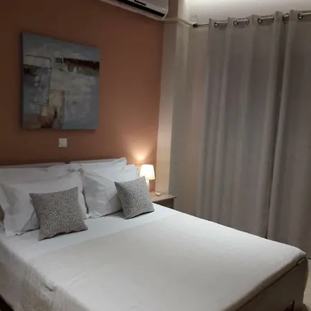 Apartment Beautiful House In Alimos Near To The And Metro