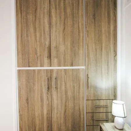 Daire Luxury Near Acropolis! In The Heart Of Athens! Atina