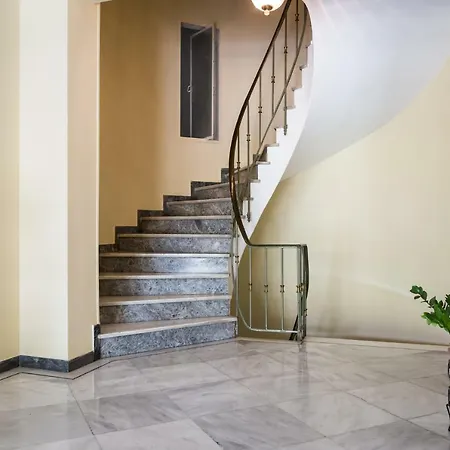 Apartment Chic Flat In Kolonaki Next To American Embassy Athens