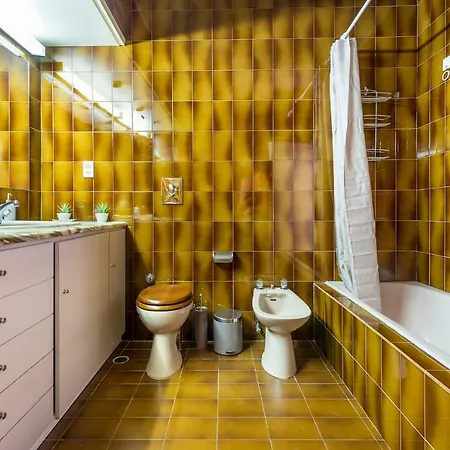 Appartamento 3 Bedroom In Acropolis Area