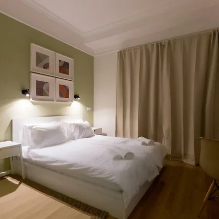 Apartman Dinostratus House