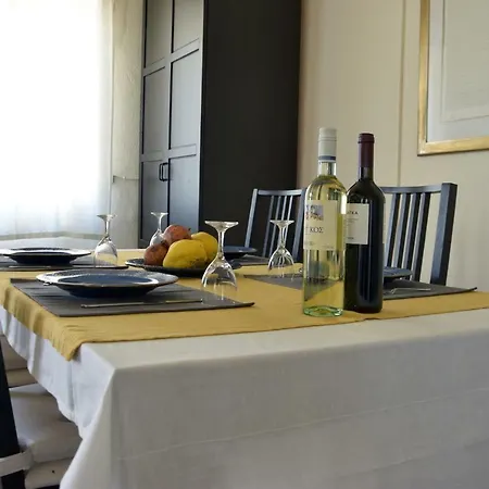 With Rooftop Terrace & Acropolis View Apartment *