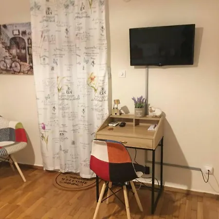 La Vie En Rose Studio,close To Beach, Paleo Faliro Apartment Athens
