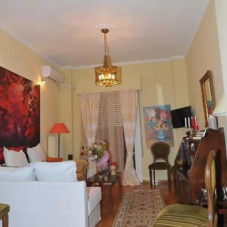 Cozy Acropolis Apartment *