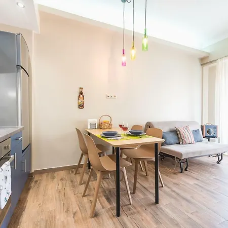 Let Me You! #2 Apartment *