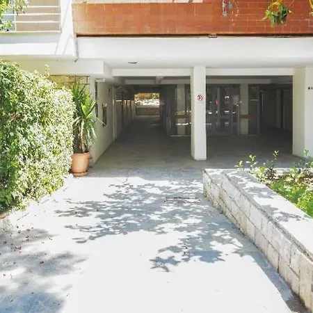 Christina's Flat Apartment *