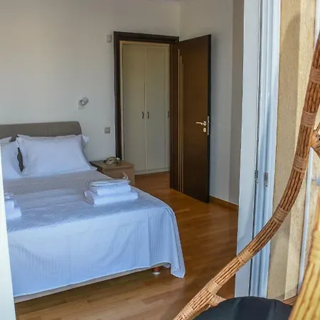 Boutique Penthouse Next To Stavros Niarchos Foundation Apartment