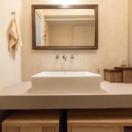 Stylish Flat With Veranda In The Heart Of * Athens