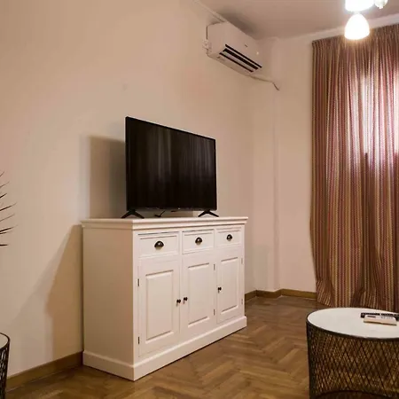 Apartment House, Kolchidos, Ampelokipoi Metro, Athens