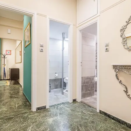 Apartment 3 Bedrooms Under Acropolis Athens