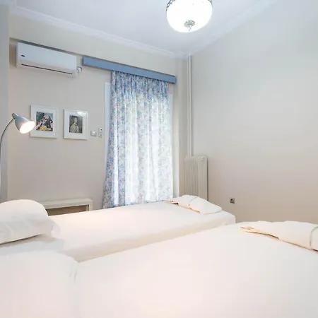 3 Bedrooms Under Acropolis Apartment Athens
