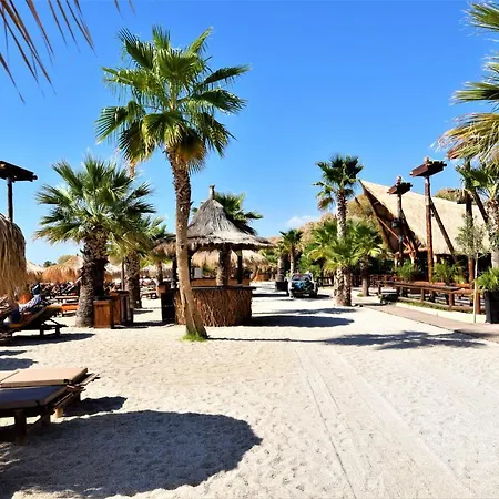 Zefyros Super Cool Next To Alimos Riviera Atena