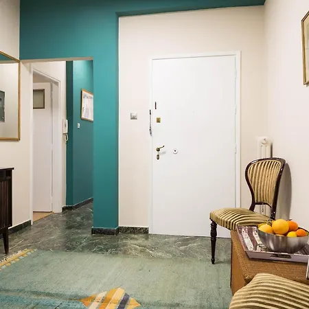 Apartment 3 Bedrooms Under Acropolis *