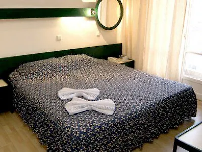 Hotel Saronicos 2*