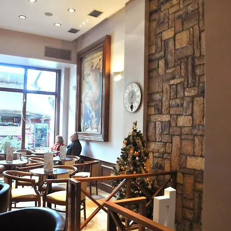 Athens City Hotel 3*