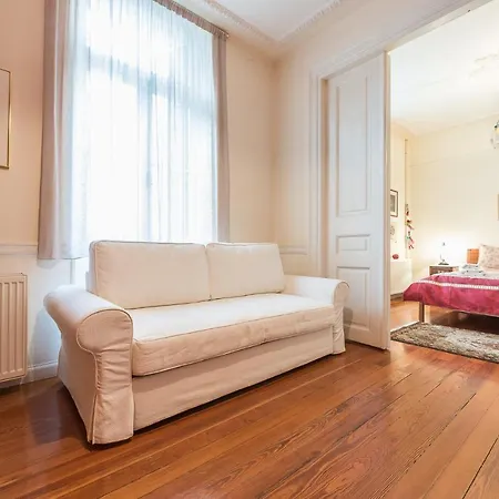 Athenian House Of 1920 Apartment