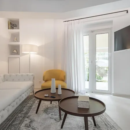Apartment Bliss Living