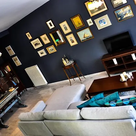 Kifissia Naxou Maisonette Apartment