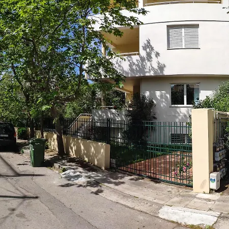 Kifissia Naxou Maisonette Apartment Athens