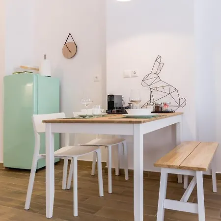 Wide Comfy Centrally Located In Thissio * Athens