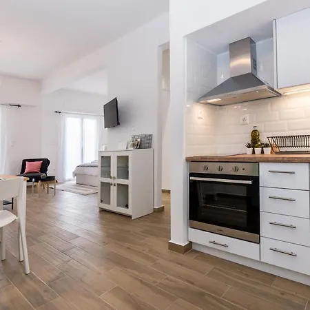 Wide Comfy Centrally Located In Thissio Apartment Athens