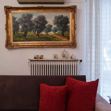 Elli's Luxury, Large Apt In The Center Of * Athens