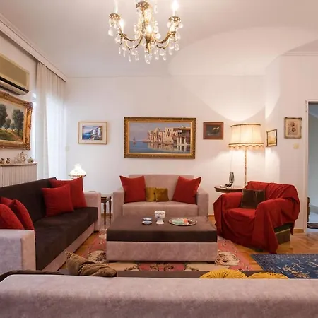 Elli's Luxury, Large Apt In The Center Of * Athens