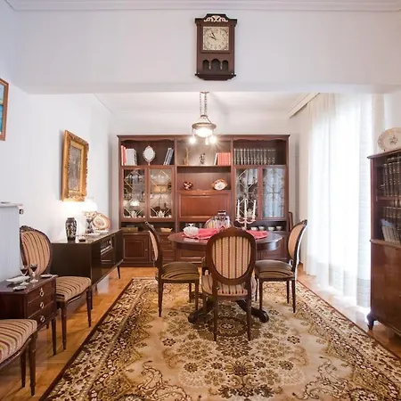 Apartment Elli's Luxury, Large Apt In The Center Of Athens