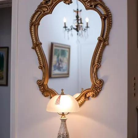 Elli's Luxury, Large Apt In The Center Of * Athens