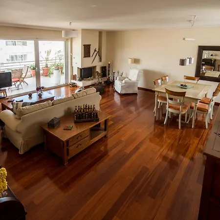 Apartment Family Getaway, Spacious And Luxurious, Sea View, Terrace, Next To Voula Beach, 20min From Center