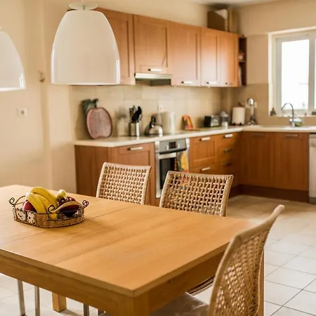 Family Getaway, Spacious And Luxurious, Sea View, Terrace, Next To Voula Beach, 20min From Center Apartment