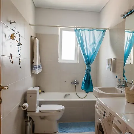 Family Getaway, Spacious And Luxurious, Sea View, Terrace, Next To Voula Beach, 20min From Center Apartment *