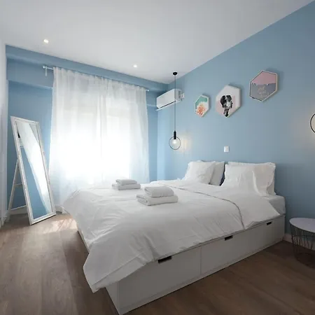 3 Mins Walking From Acropolis Apartment *