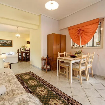 Mother's House Atena